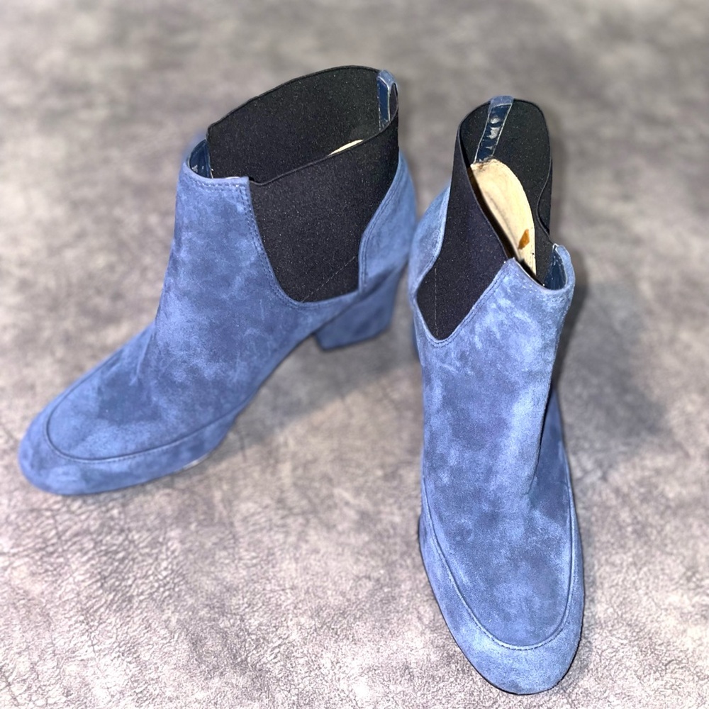 Naturalizer Blue Suede Ankle Boots size 7.5